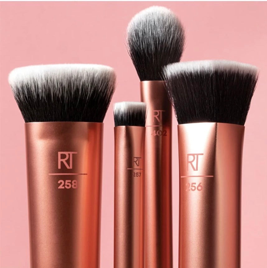 REAL TECHNIQUES face base makeup brush set 4 pcs / مجموعة فرش مكياج الوجه من ريال تكنيكس – 4 قطع